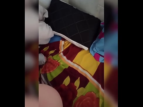 ❤️ השותפה שלי נשארת לבד בבית כי בעלה יוצא לחופשה ואני מנצלת את ההזדמנות לזיין אותה ולמלא לה את התחת בחלב ❤️❌ סרטון מזוין אצלנו iw.myinvest.top ️❤